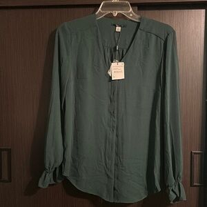 Tahari blouse